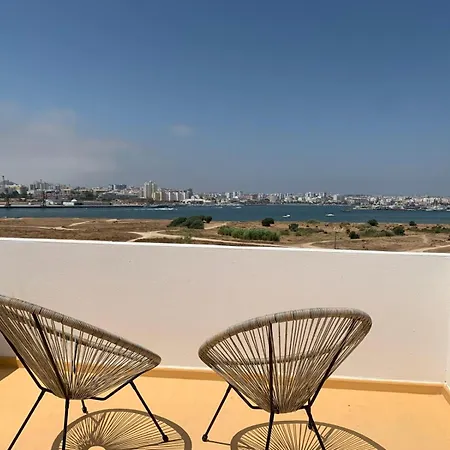 Rio Douro بيت للعطل *